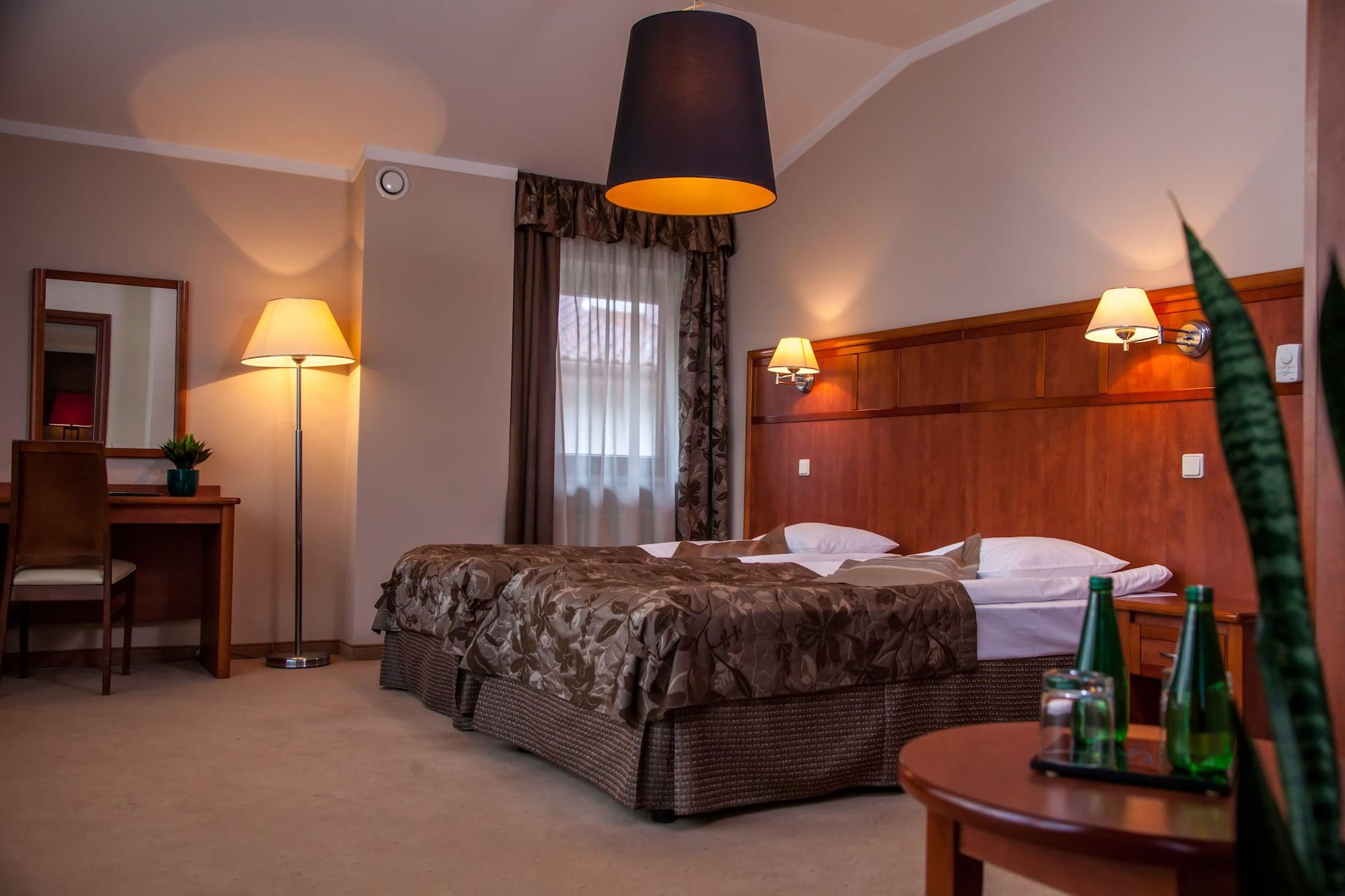 Farmona Hotel Business & Spa Krakow Luaran gambar